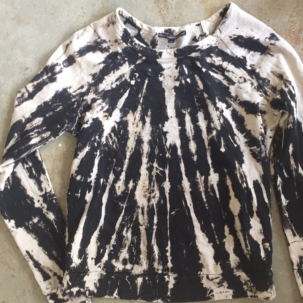 Truly Madly Deeply UO tie dye pullover